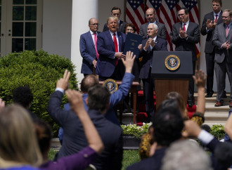 Media di tutto il mondo unitevi. Contro Trump