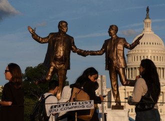 Le carte di Epstein sono un mistero, ma le email dicono già molto
