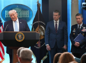 Trump prometteva di porre fine alla guerra. Ne ha combattuta una illegittima
