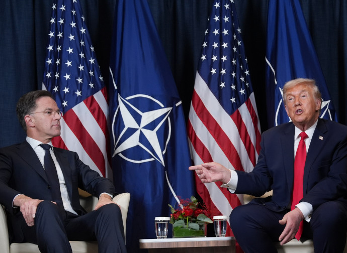 Mark Rutte, segretario generale della Nato, con Donald Trump (AP)