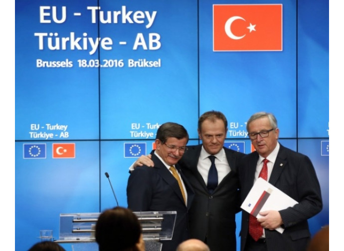 Davutoglu, Tusk e Juncker