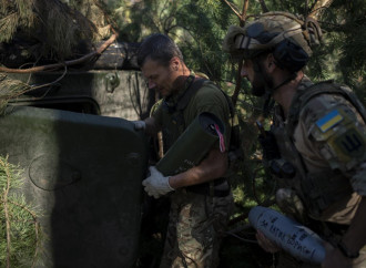 Ora che la controffensiva ucraina è fallita la Nato vuole sfilarsi