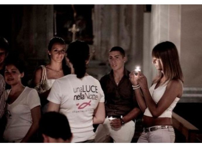 Una luce nella notte Una luce nella notte