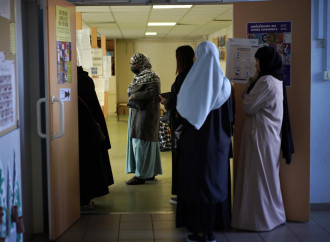 Islam in Francia, il velo a scuola diventa una moda