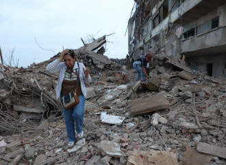 Un terremoto devasta il Venezuela, nel mezzo della transizione democratica