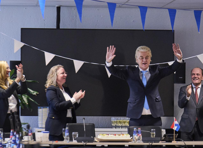 Geert Wilders festeggia la vittoria (La Presse)