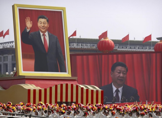Xi Jinping, ritratti in parata