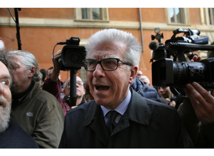Il senatore Luigi Zanda Il senatore Luigi Zanda